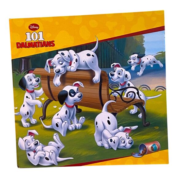 Disney 101 Dalmatians Kids Book | Classic Story with Colorful Illustrations - Picture 4 of 5